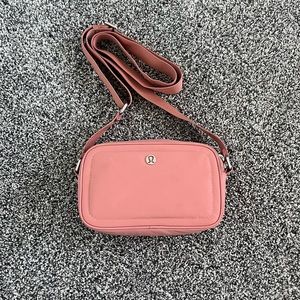 Lululemon Crossbody Camera Bag Pink Savannah